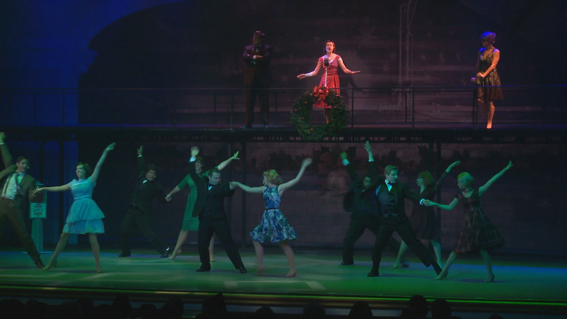 Dollywood holding open auditions, job fairs for 2017 season